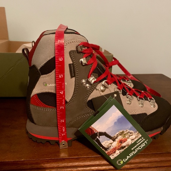 NWT_Women's Hiking Boots WATERPROOF_NWT - Picture 14 of 14